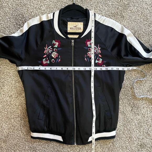 Hollister Navy Embroidered Bomber Jacket Medium - Picture 6 of 7